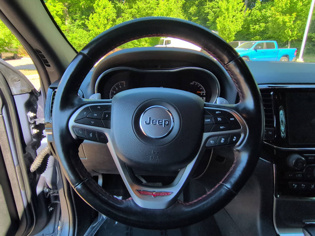 Thumbnail: 2020 Jeep Grand Cherokee - 14