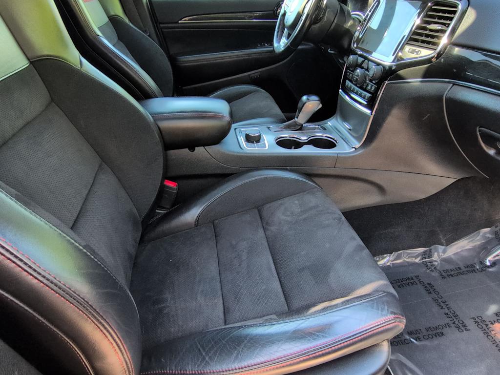 Thumbnail: 2020 Jeep Grand Cherokee - 12