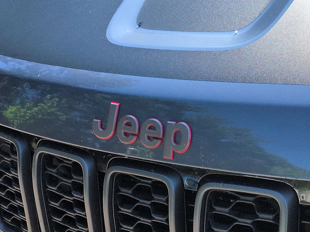 Thumbnail: 2020 Jeep Grand Cherokee - 25