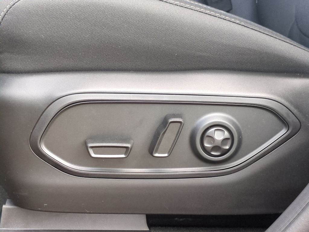 Thumbnail: 2025 Jeep Grand Cherokee - 24