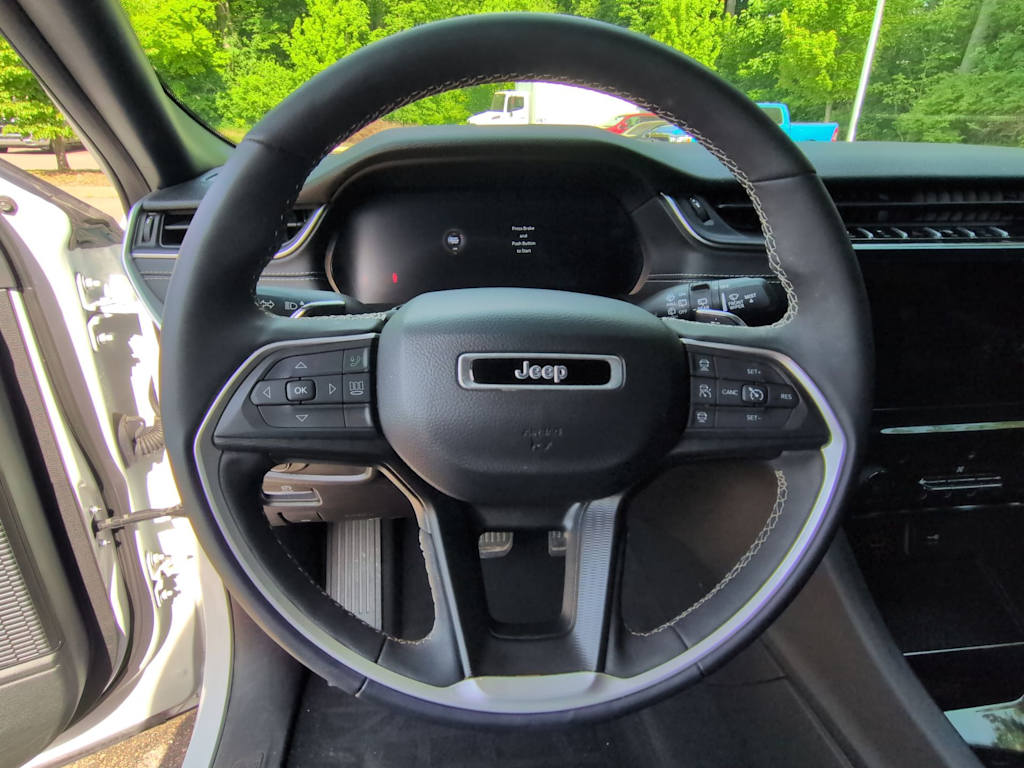 Thumbnail: 2024 Jeep Grand Cherokee - 9