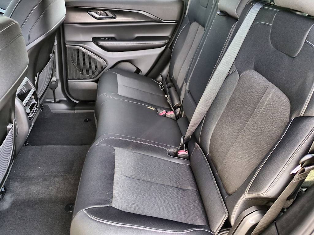 Thumbnail: 2025 Jeep Grand Cherokee - 26