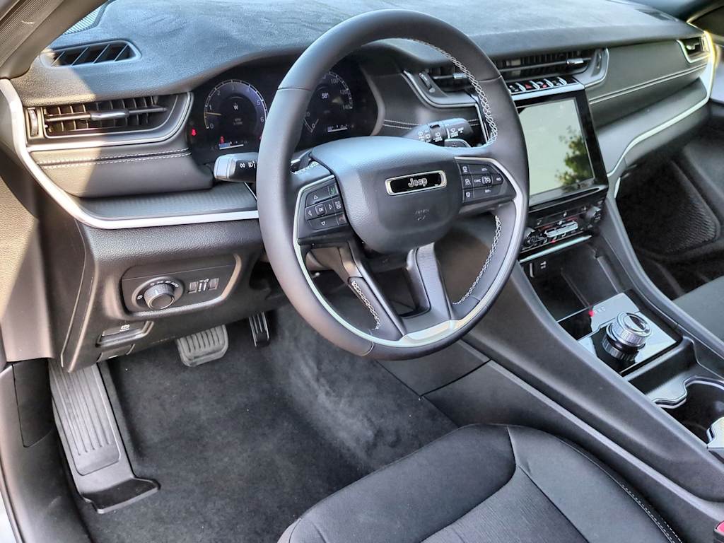 Thumbnail: 2025 Jeep Grand Cherokee - 2