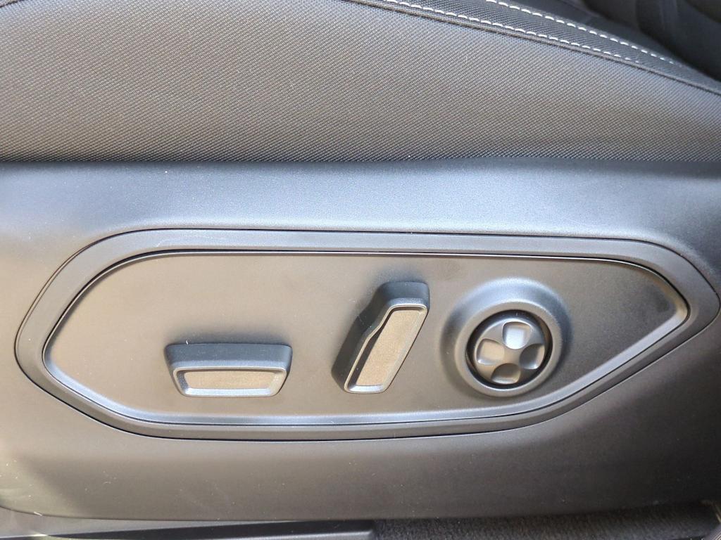 Thumbnail: 2025 Jeep Grand Cherokee - 25