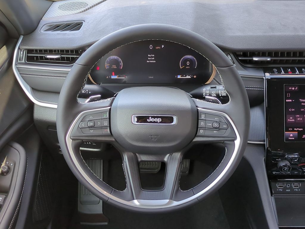 Thumbnail: 2025 Jeep Grand Cherokee - 12