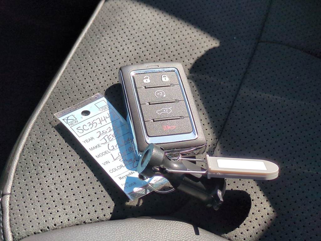 Thumbnail: 2025 Jeep Grand Cherokee - 16