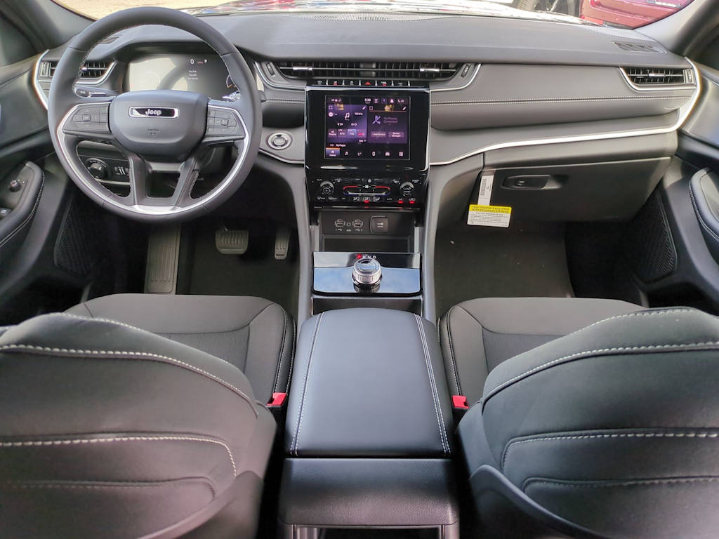 Thumbnail: 2025 Jeep Grand Cherokee - 8