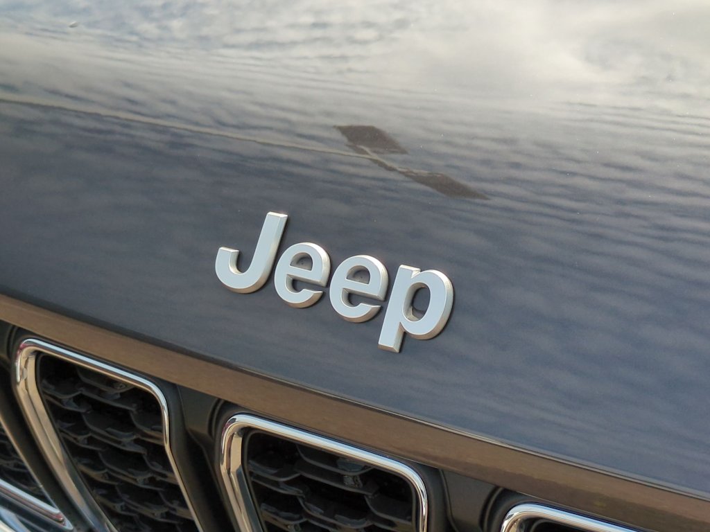 Thumbnail: 2025 Jeep Grand Cherokee - 6