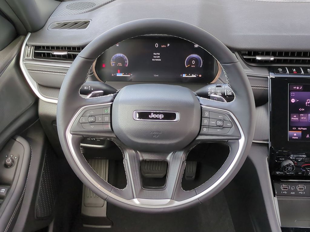 Thumbnail: 2025 Jeep Grand Cherokee - 12