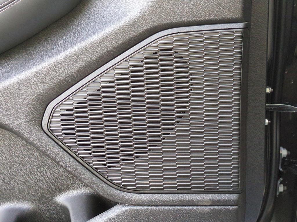 Thumbnail: 2025 Jeep Grand Cherokee - 16