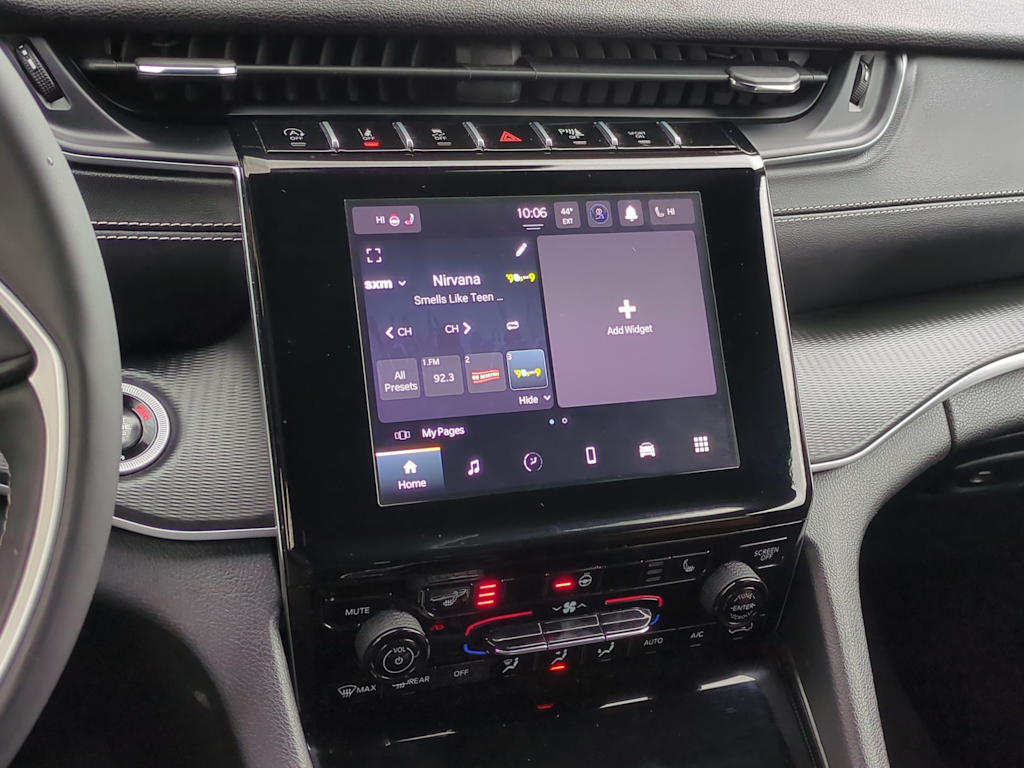 Thumbnail: 2024 Jeep Grand Cherokee - 14