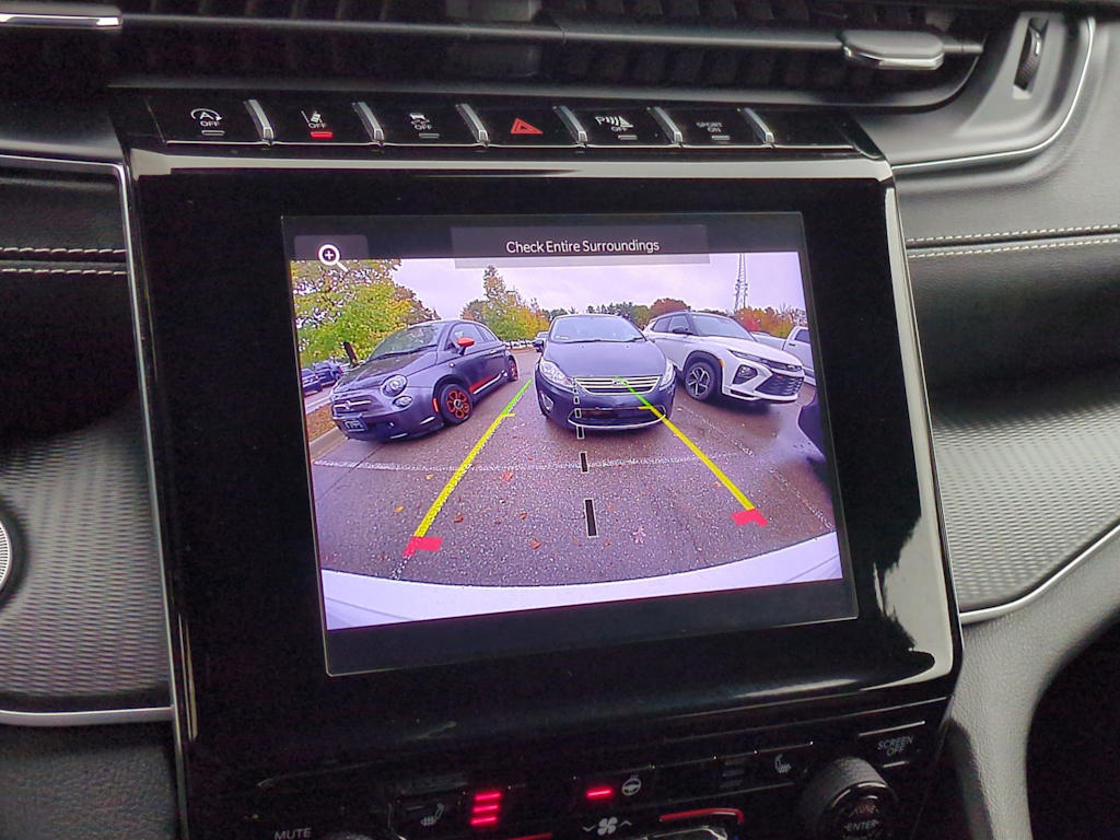 Thumbnail: 2024 Jeep Grand Cherokee - 31