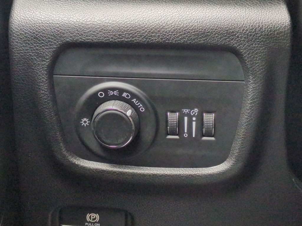 Thumbnail: 2024 Jeep Grand Cherokee - 36