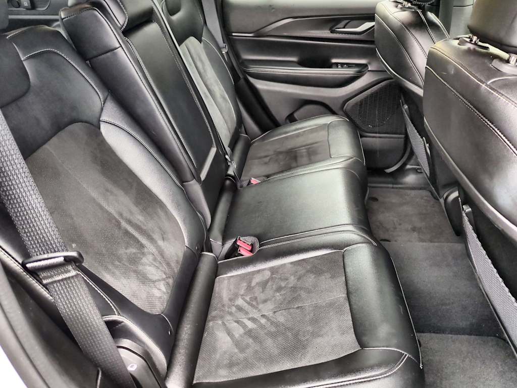 Thumbnail: 2024 Jeep Grand Cherokee - 25