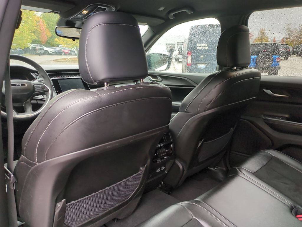 Thumbnail: 2024 Jeep Grand Cherokee - 11