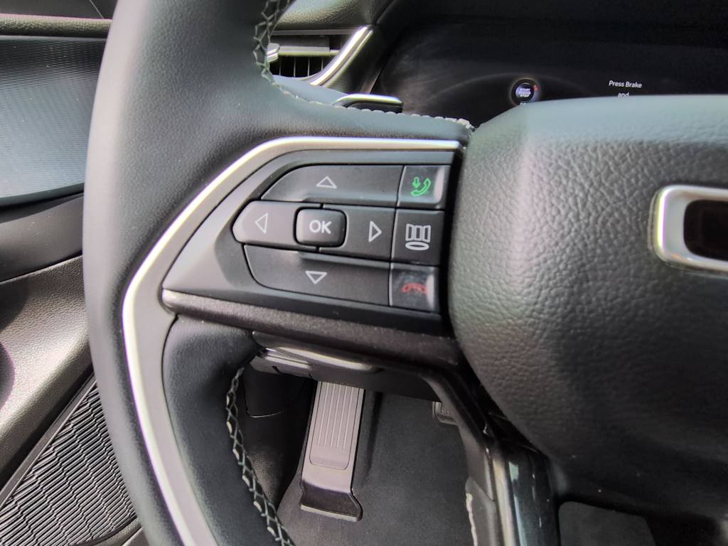 Thumbnail: 2023 Jeep Grand Cherokee - 28