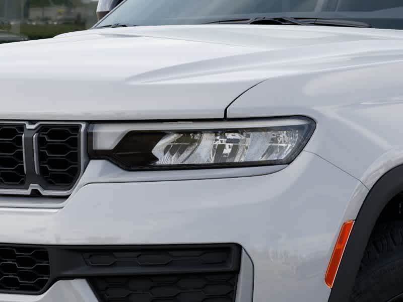 Thumbnail: 2026 Jeep Grand Cherokee - 17