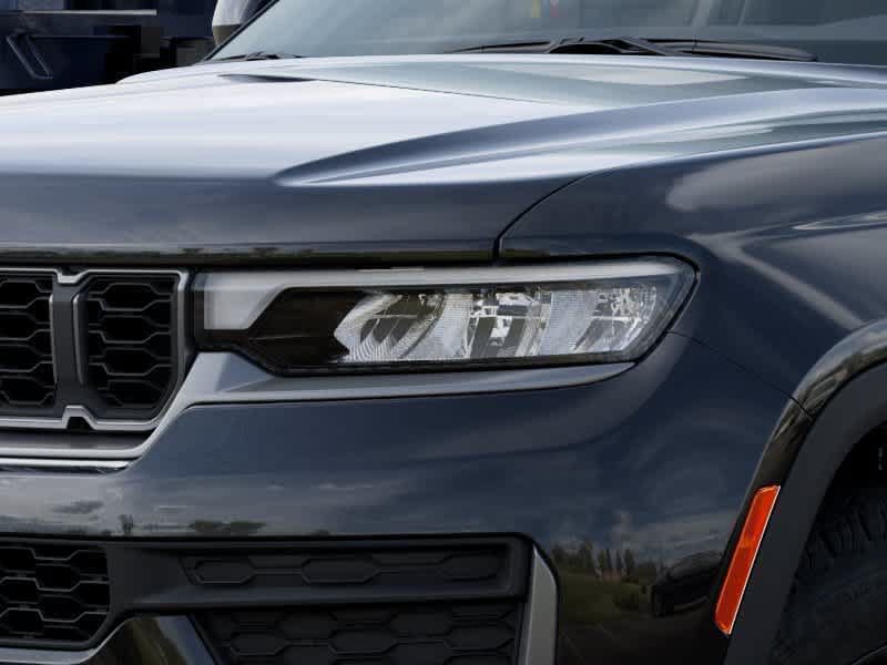 Thumbnail: 2026 Jeep Grand Cherokee - 16