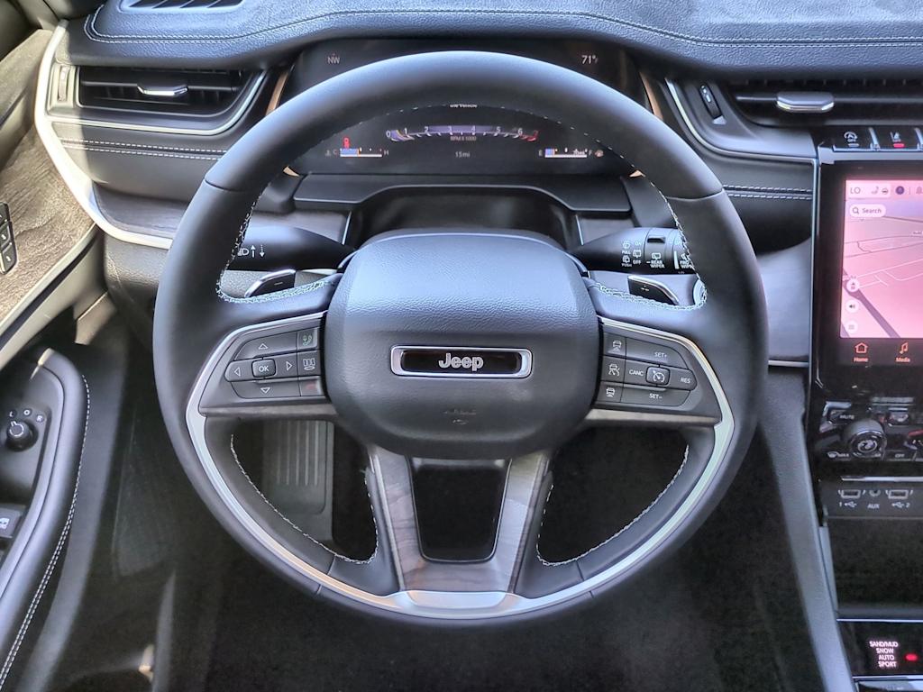 Thumbnail: 2025 Jeep Grand Cherokee - 13