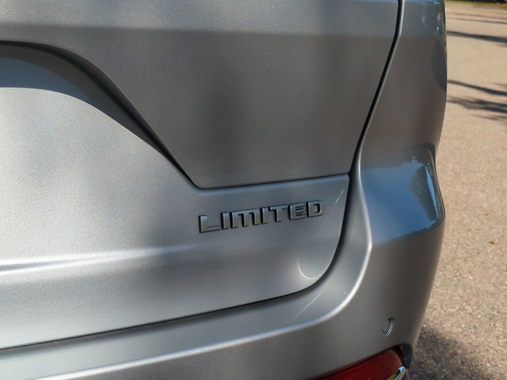 Thumbnail: 2025 Jeep Grand Cherokee - 38