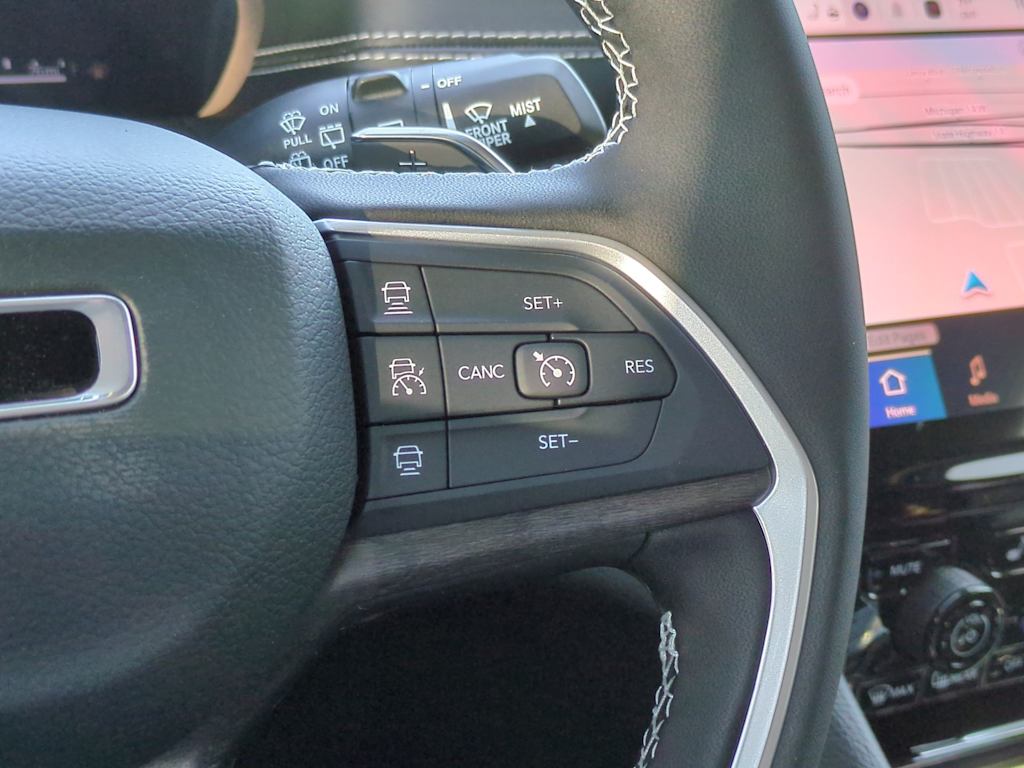 Thumbnail: 2025 Jeep Grand Cherokee - 28