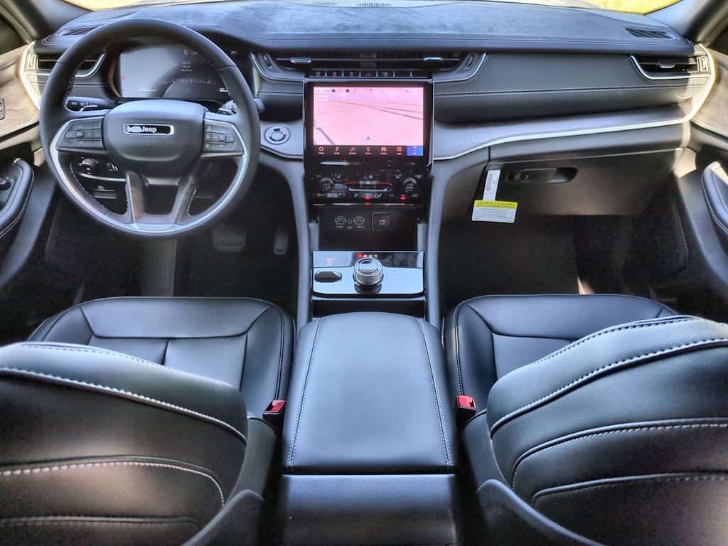 Thumbnail: 2025 Jeep Grand Cherokee - 9