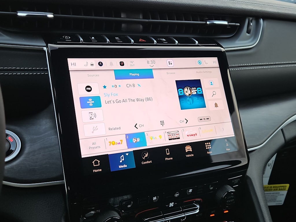 Thumbnail: 2025 Jeep Grand Cherokee - 14