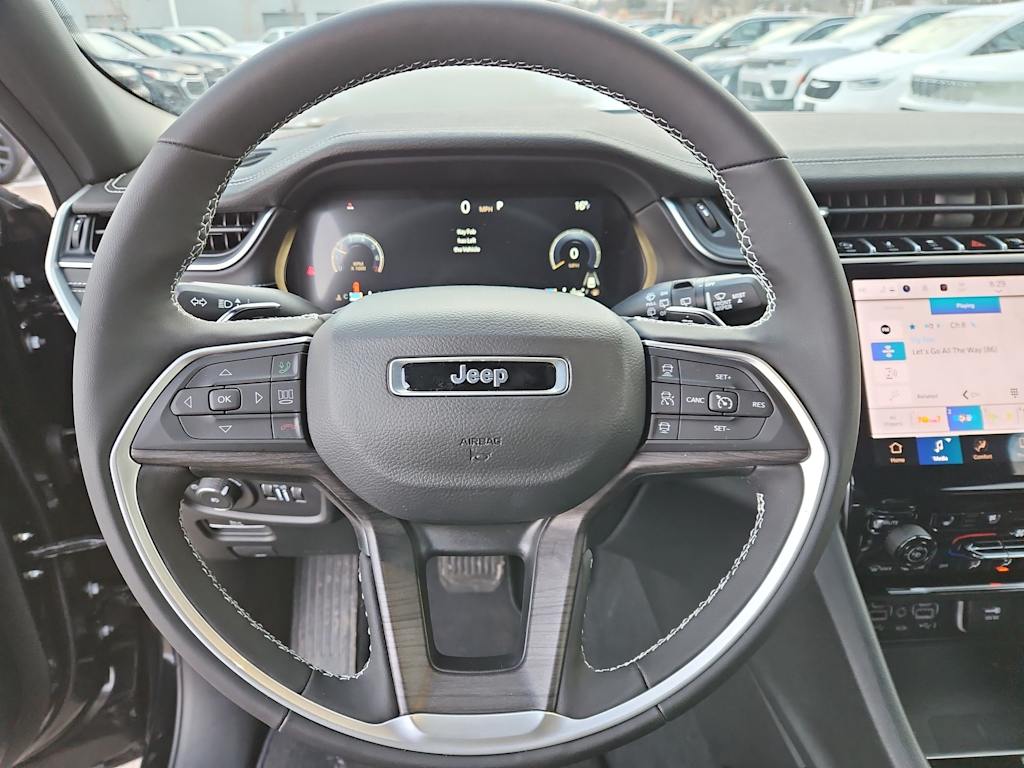 Thumbnail: 2025 Jeep Grand Cherokee - 10