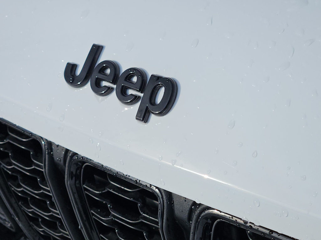 Thumbnail: 2025 Jeep Grand Cherokee - 7