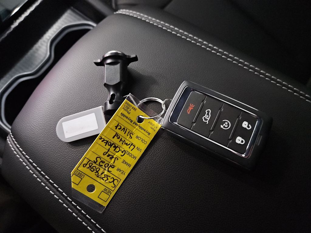 Thumbnail: 2025 Jeep Grand Cherokee - 18