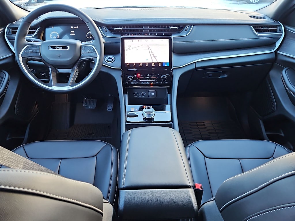 Thumbnail: 2025 Jeep Grand Cherokee - 10