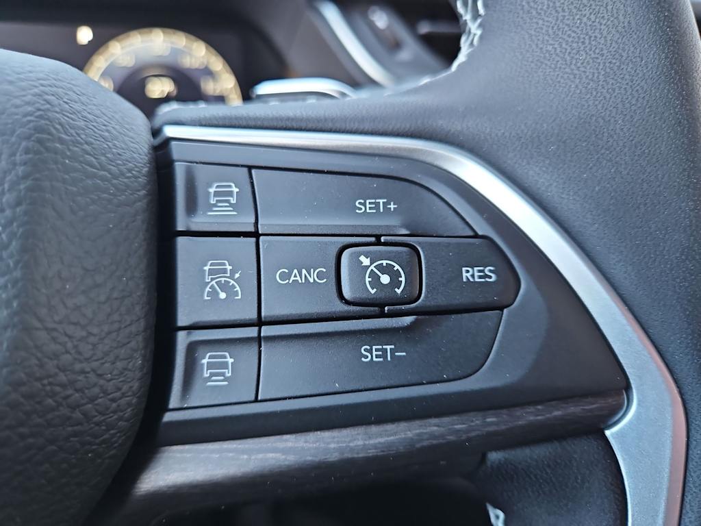 Thumbnail: 2025 Jeep Grand Cherokee - 36