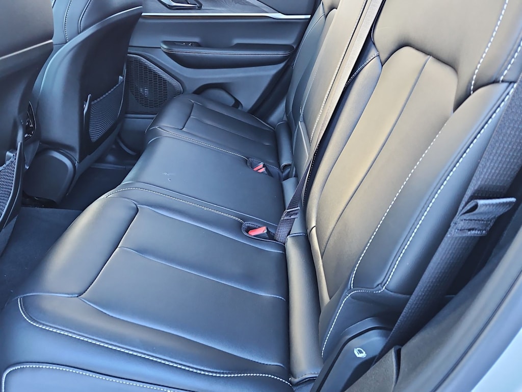 Thumbnail: 2025 Jeep Grand Cherokee - 13