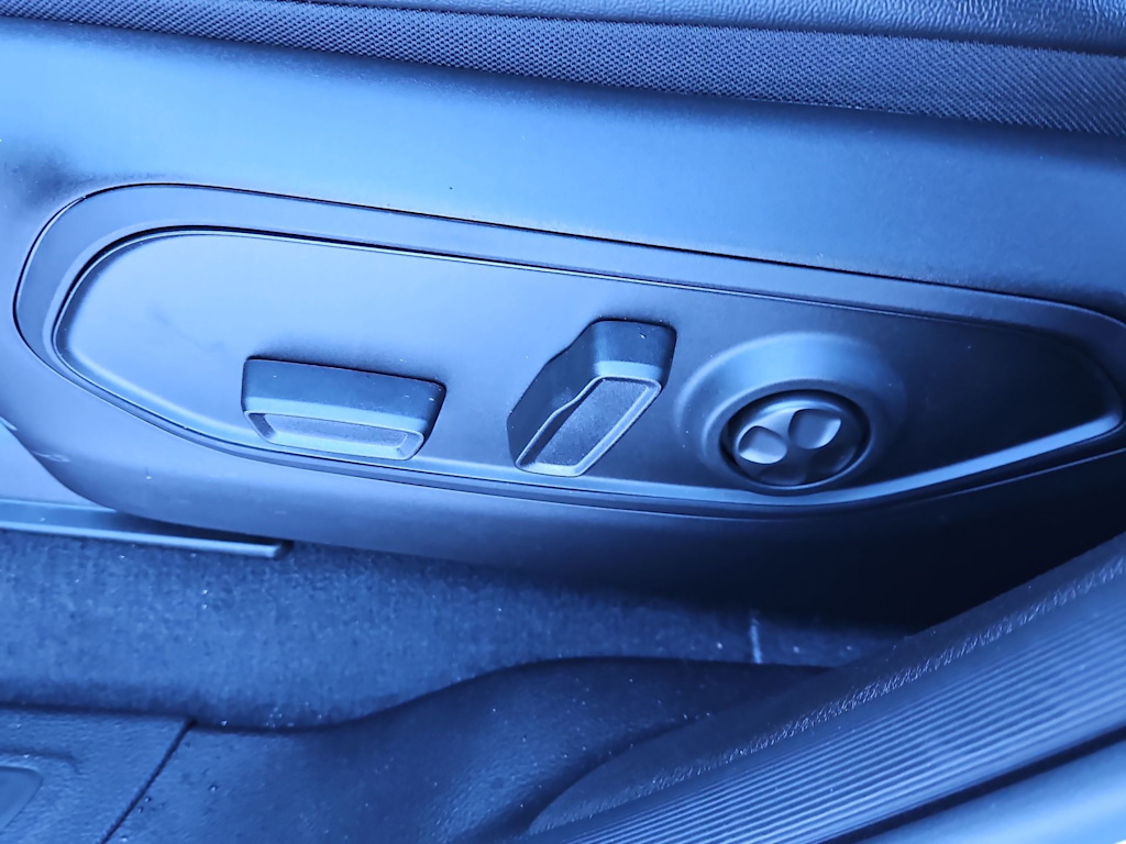 Thumbnail: 2025 Jeep Grand Cherokee - 33