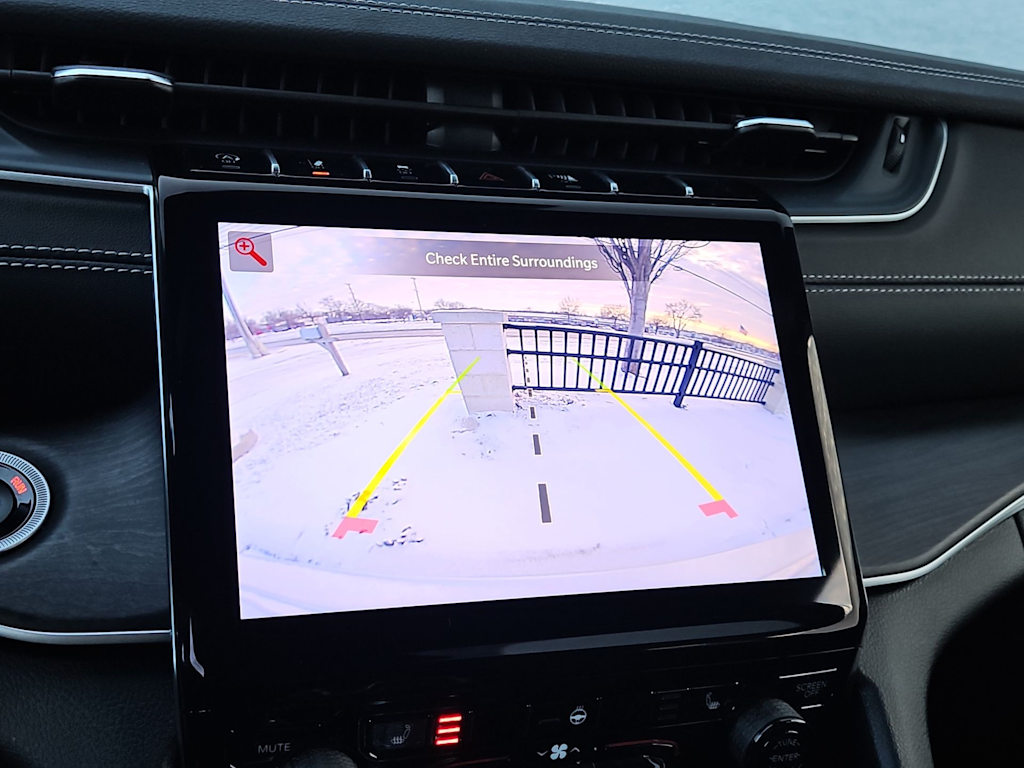 Thumbnail: 2025 Jeep Grand Cherokee - 39