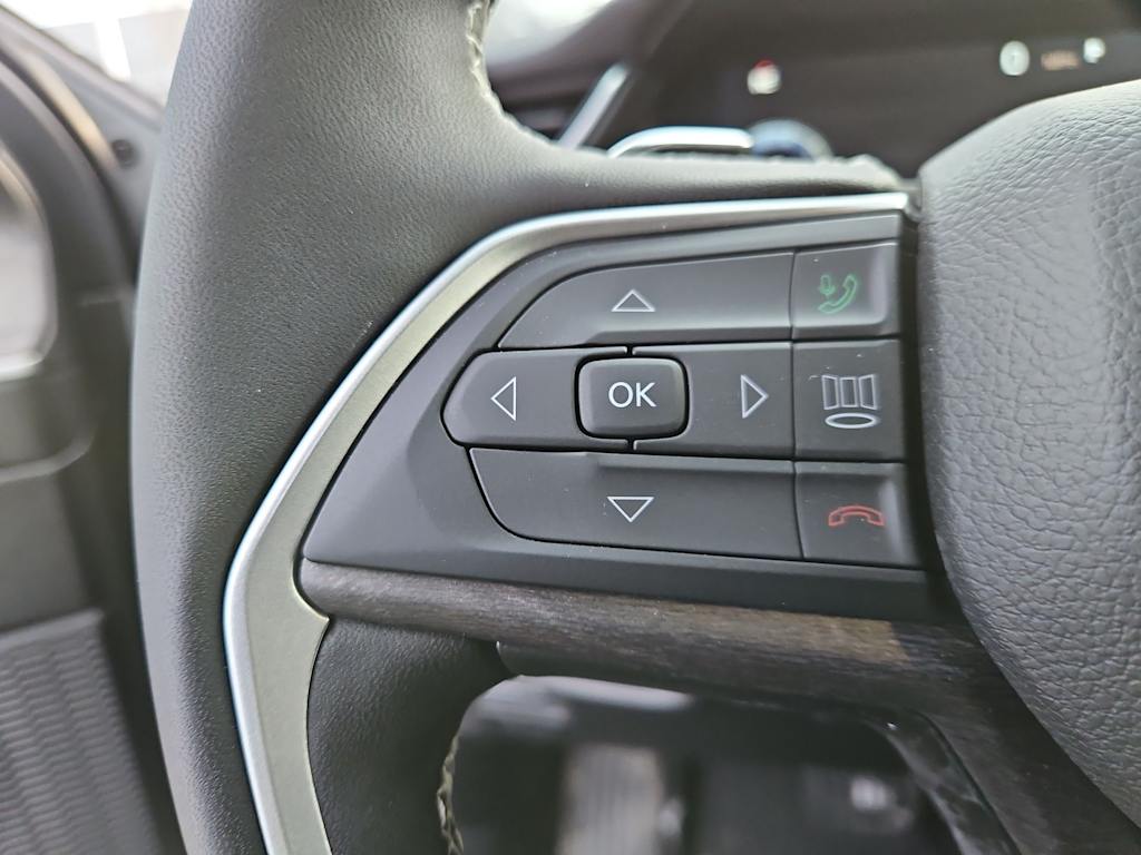 Thumbnail: 2025 Jeep Grand Cherokee - 35