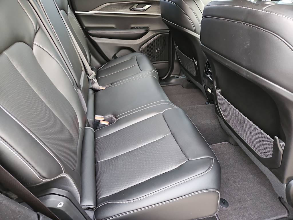 Thumbnail: 2025 Jeep Grand Cherokee - 34