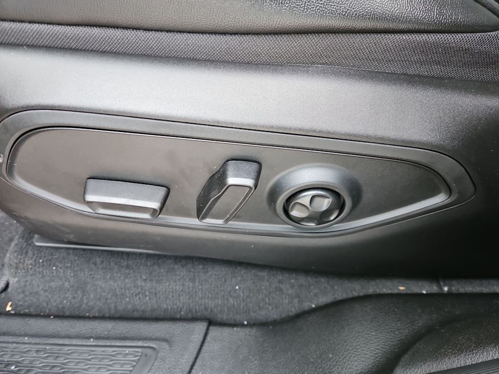 Thumbnail: 2025 Jeep Grand Cherokee - 33