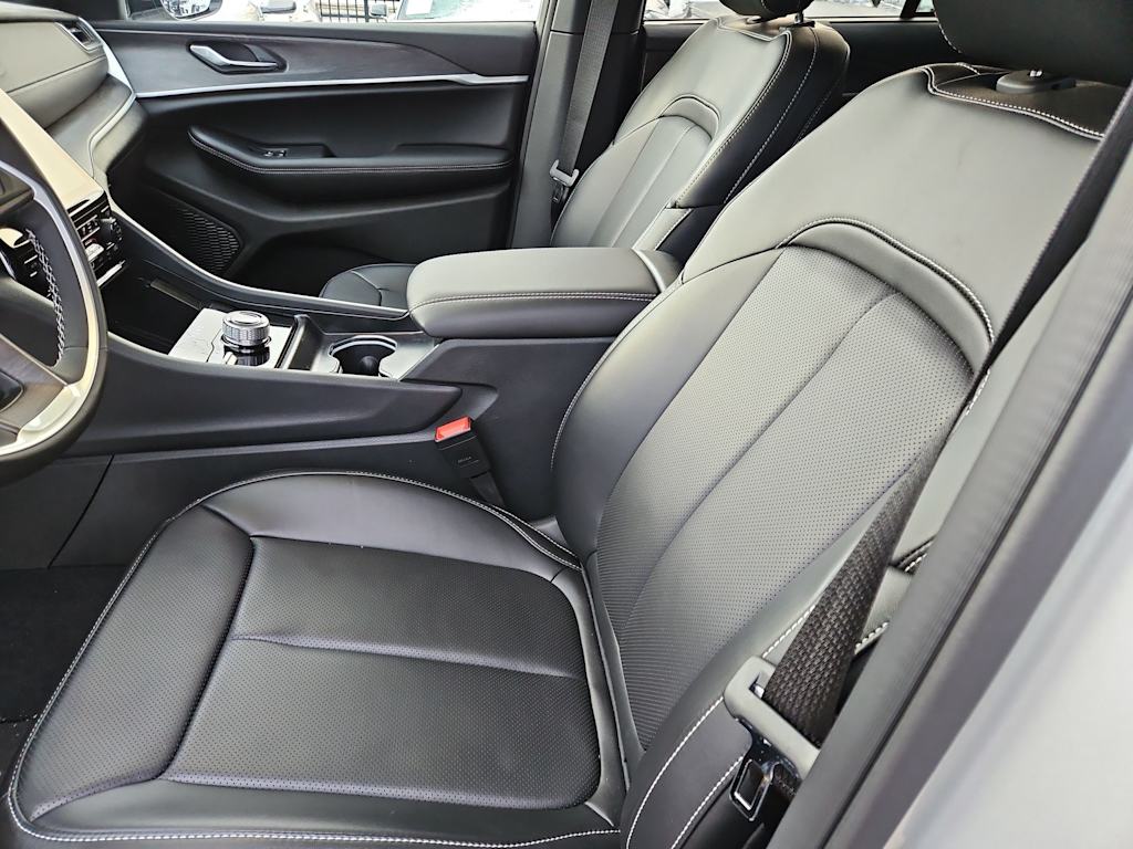 Thumbnail: 2025 Jeep Grand Cherokee - 11