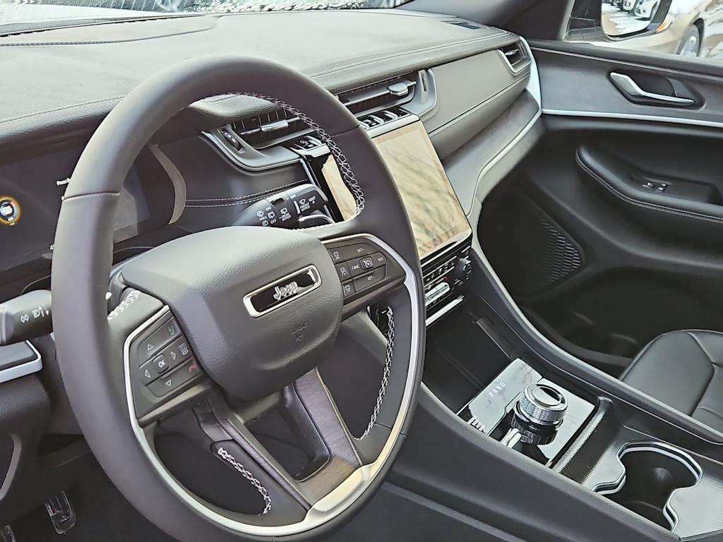 Thumbnail: 2025 Jeep Grand Cherokee - 2