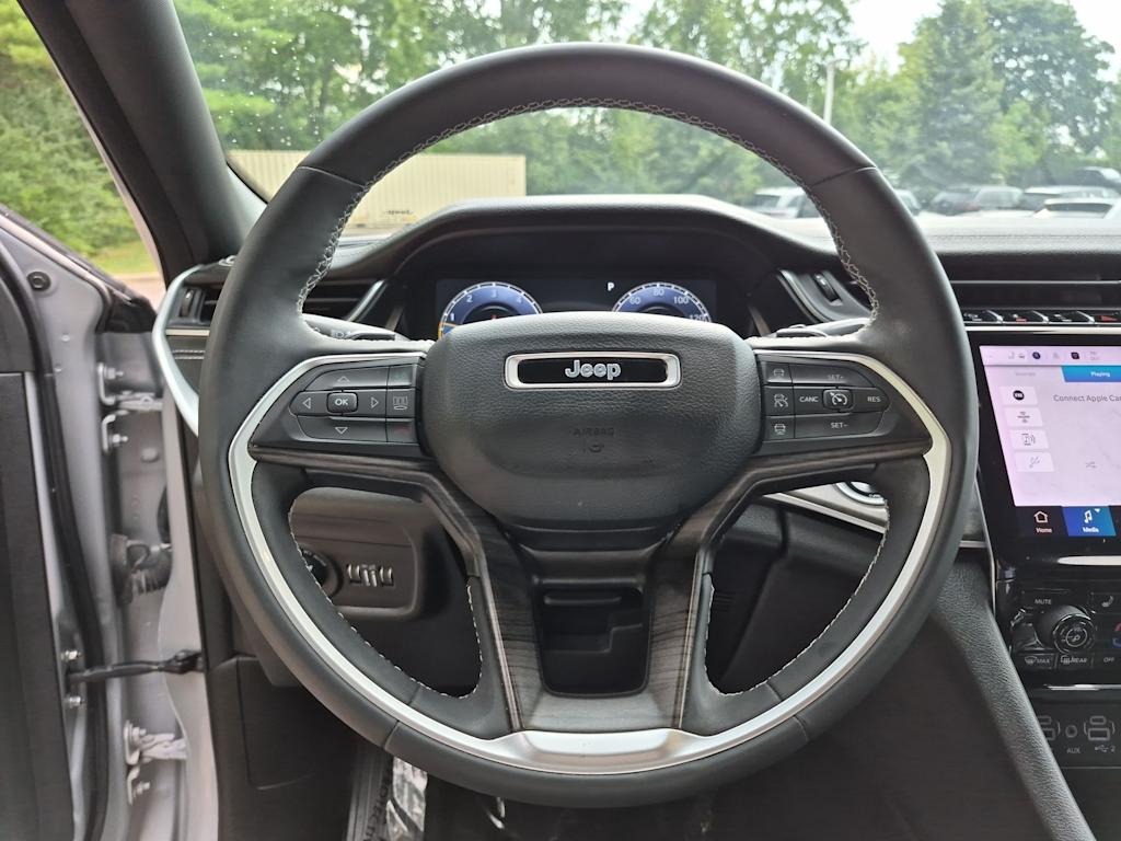Thumbnail: 2024 Jeep Grand Cherokee - 14