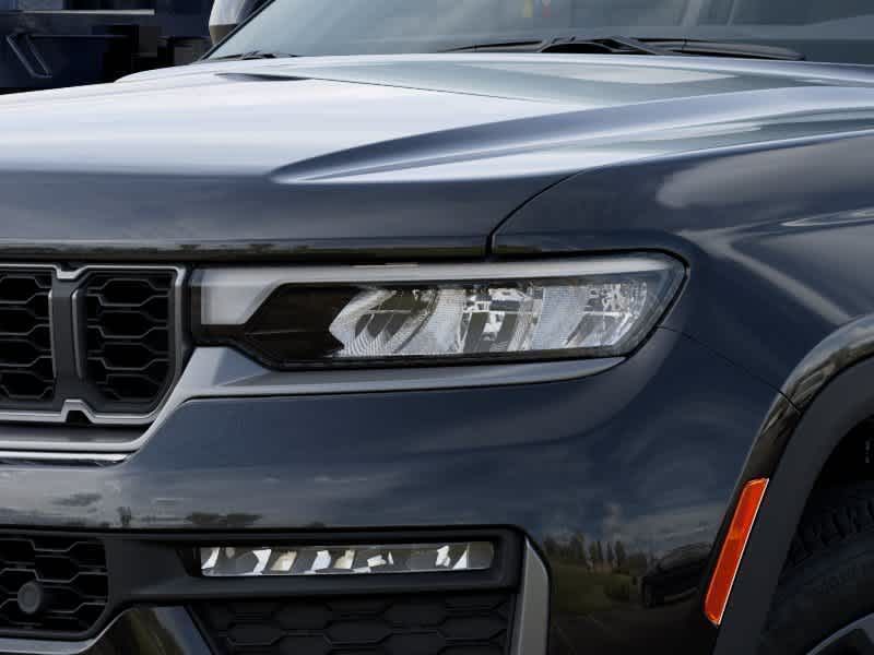 Thumbnail: 2026 Jeep Grand Cherokee - 16