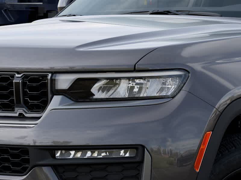 Thumbnail: 2026 Jeep Grand Cherokee - 16