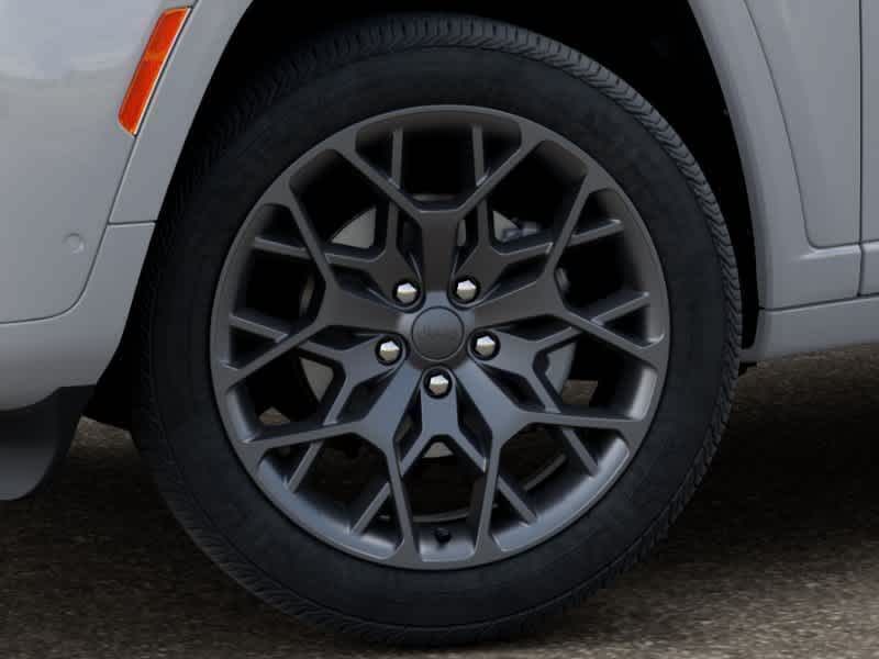 Thumbnail: 2026 Jeep Grand Cherokee - 8