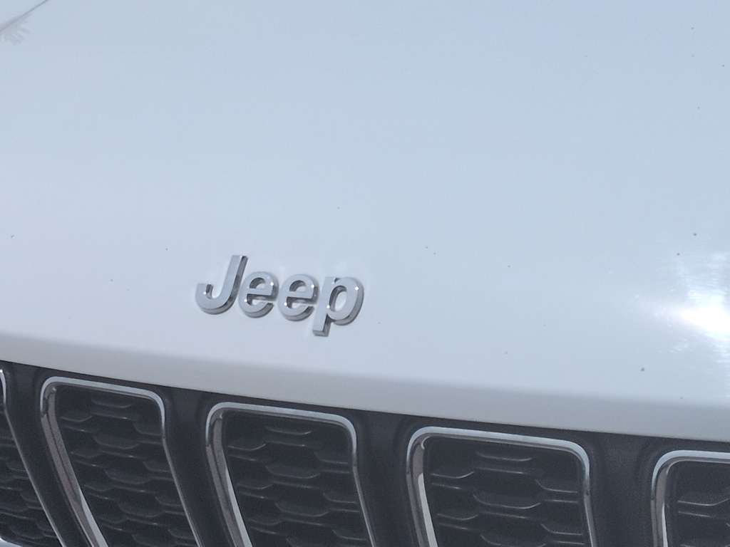 Thumbnail: 2023 Jeep Grand Cherokee L - 7