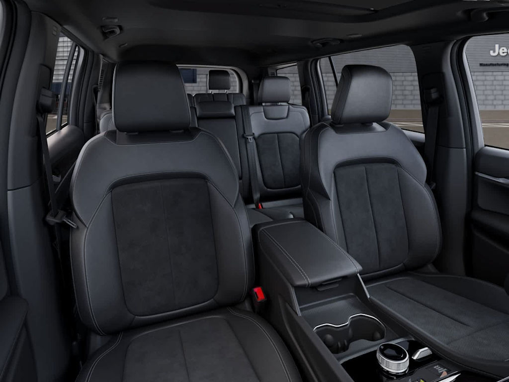 Thumbnail: 2026 Jeep Grand Cherokee L - 9