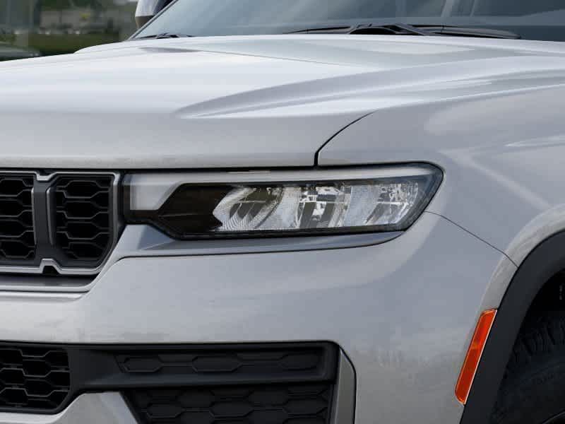 Thumbnail: 2026 Jeep Grand Cherokee L - 18