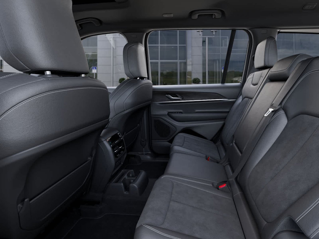 Thumbnail: 2026 Jeep Grand Cherokee L - 11