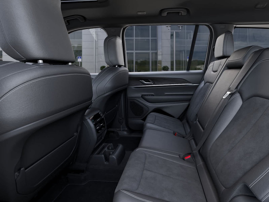 Thumbnail: 2026 Jeep Grand Cherokee L - 10