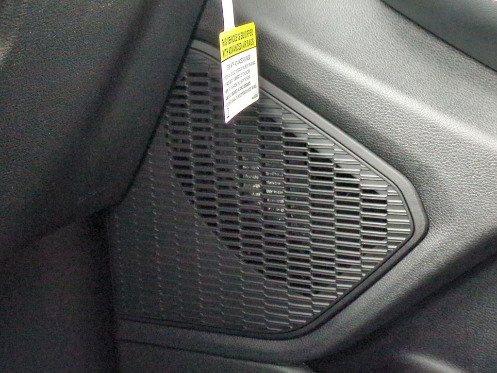 Thumbnail: 2025 Jeep Grand Cherokee L - 16